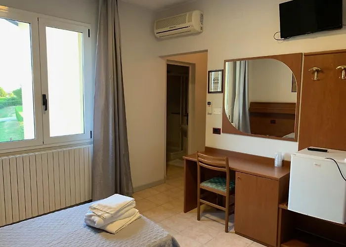 Hotel Regina *